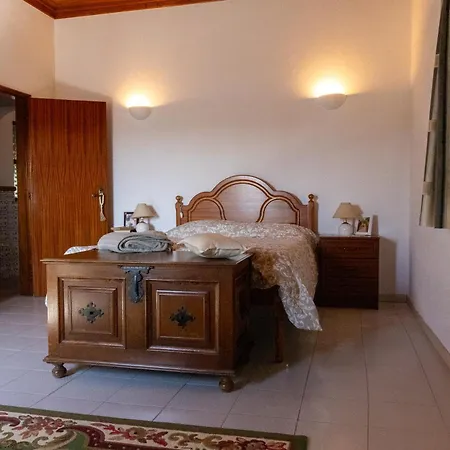 Edu Mondego Feriehus Sao Pedro de Alva